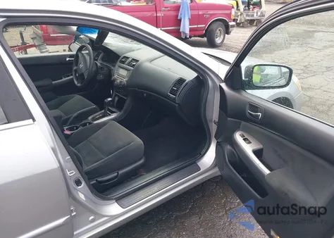 2006 Honda Accord 2.4 Ex from USA, damaged, VIN 1HGCM56756A135269